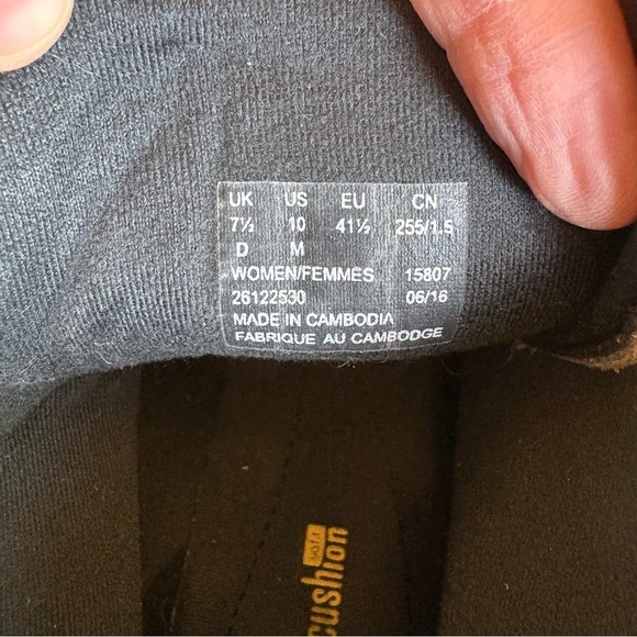 Clarks Collection Boots Khaki Taupe Gray Suede Cushioned Hiking Womens Size 10 - Picture 9 of 11